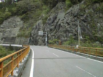 東川千本谷林道
