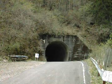 東川千本谷林道