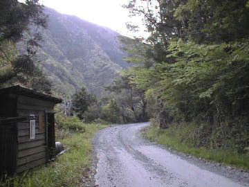 楮左古小檜曽林道