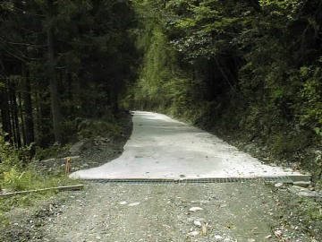 仁尾ヶ内林道