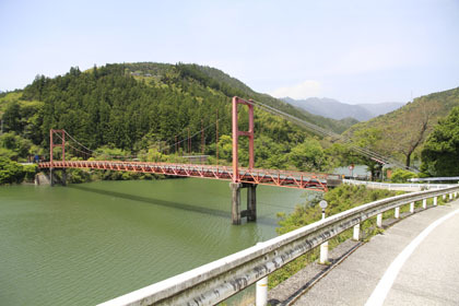 楮左古小檜曽林道