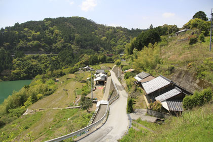 宇筒舞林道・中津尾林道