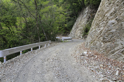 東川千本谷林道