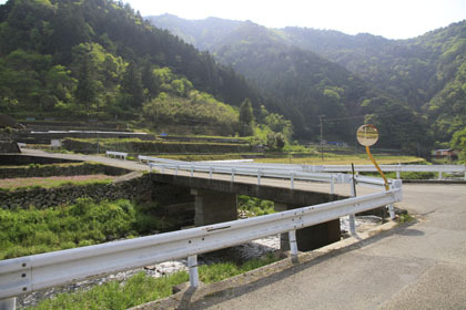藤ノ川岩間林道