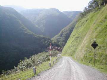 道道93(カムイワッカの滝への道)