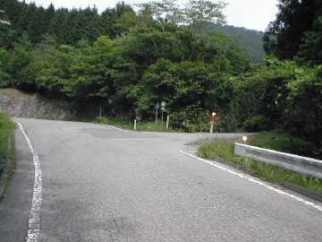 雪彦峰山林道