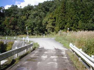 木賊平林道