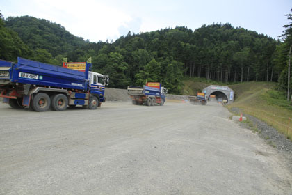 道東林道の工事道路