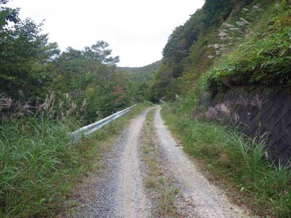 日山源田林道